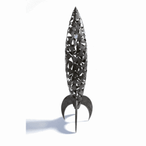 Sculpture fusée en métal ajouré